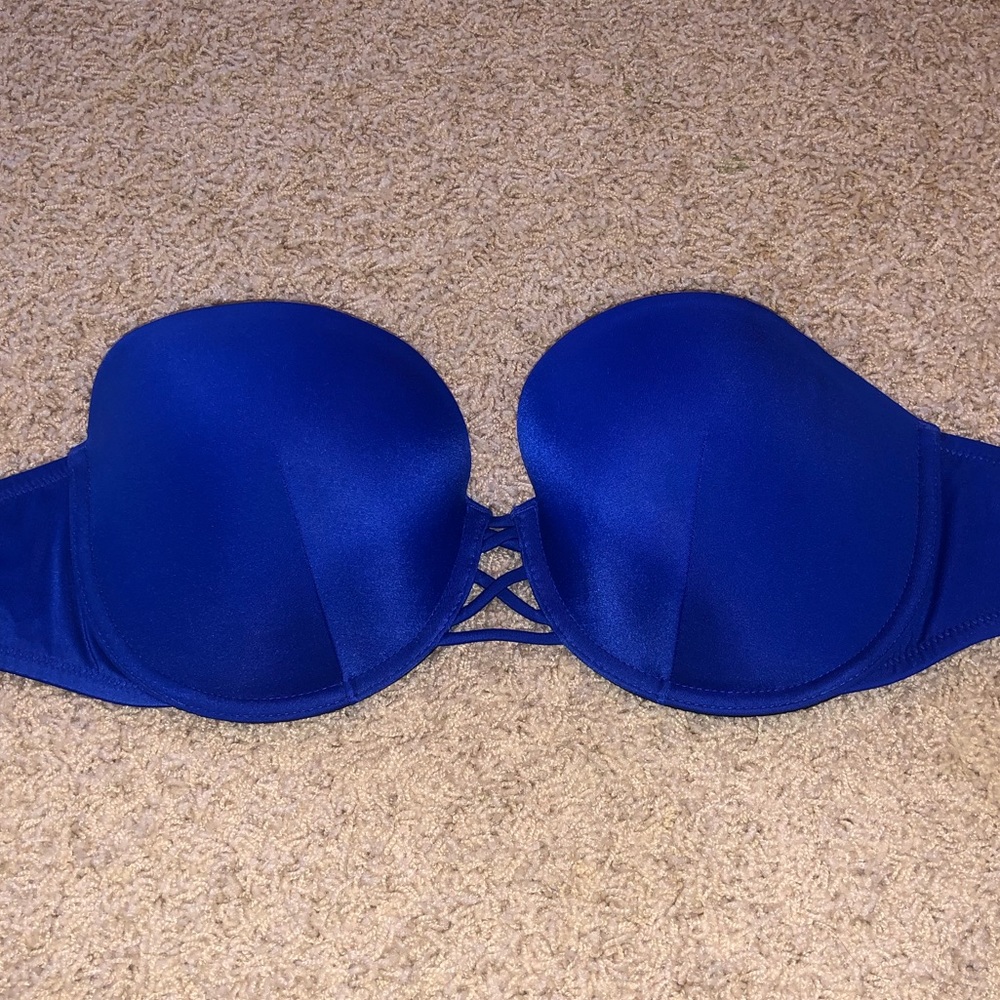 Victoria’s Secret strapless bikini top 34DD